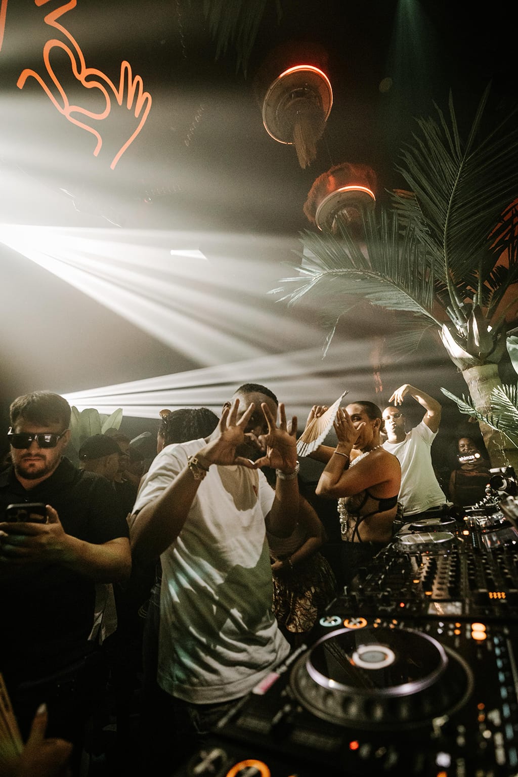 Live Signal 006 - Shimza live photography