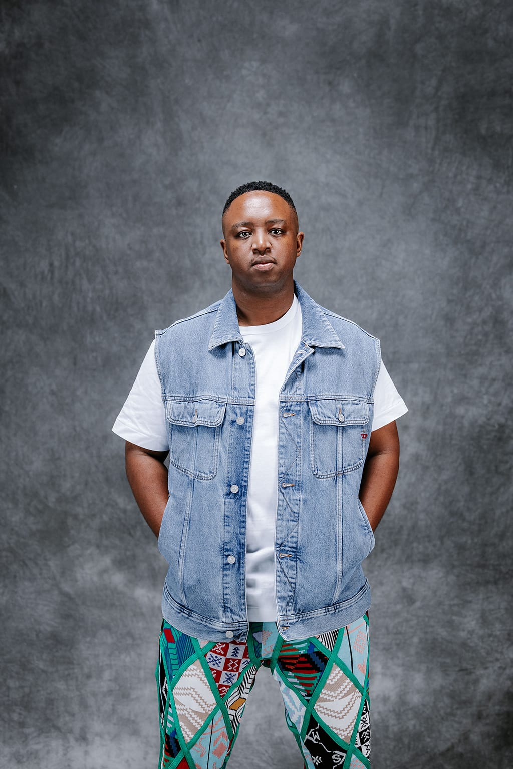 Editorial Frame 097 - Shimza editorial photography