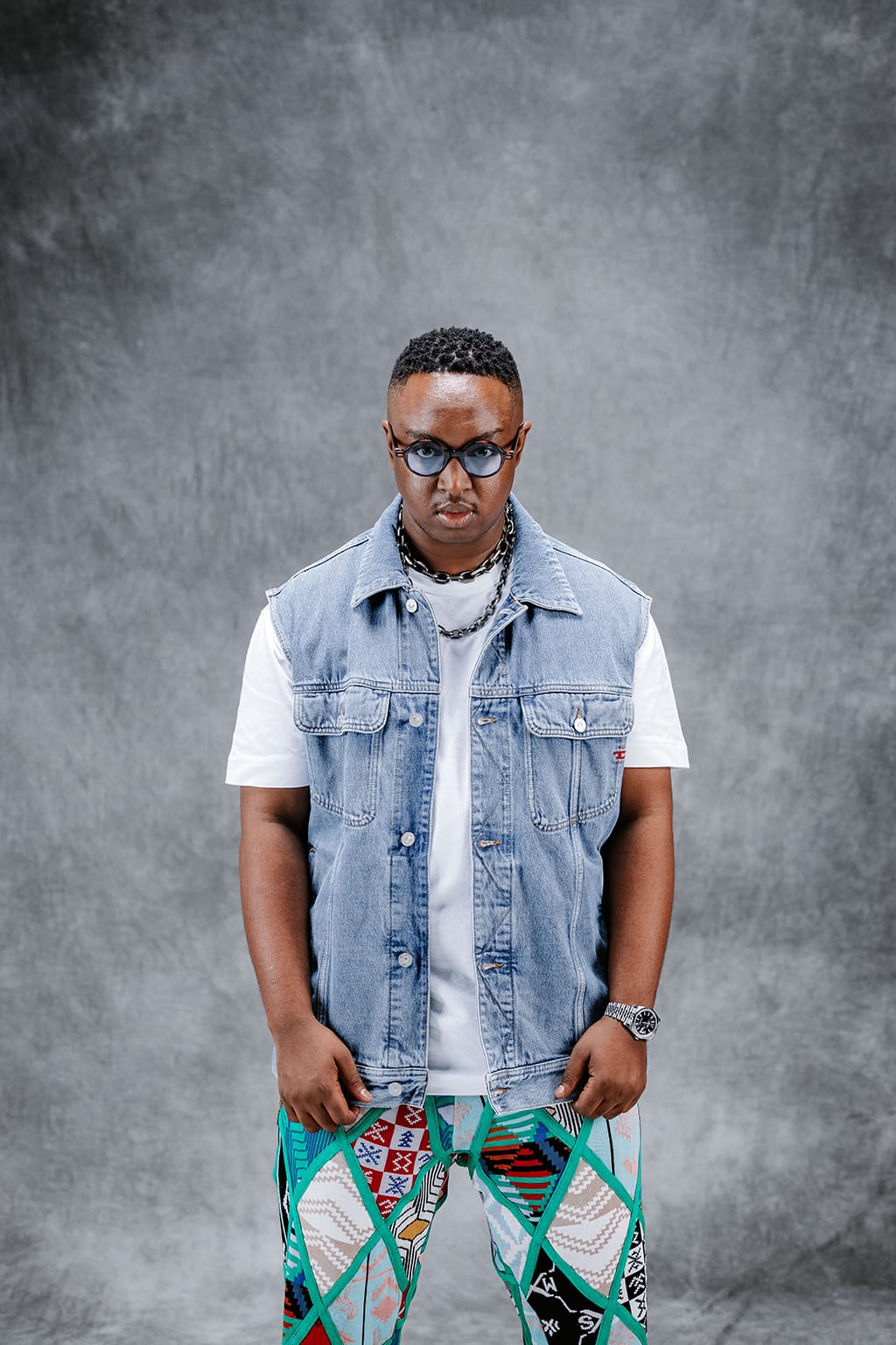 Editorial Frame 105 - Shimza editorial photography